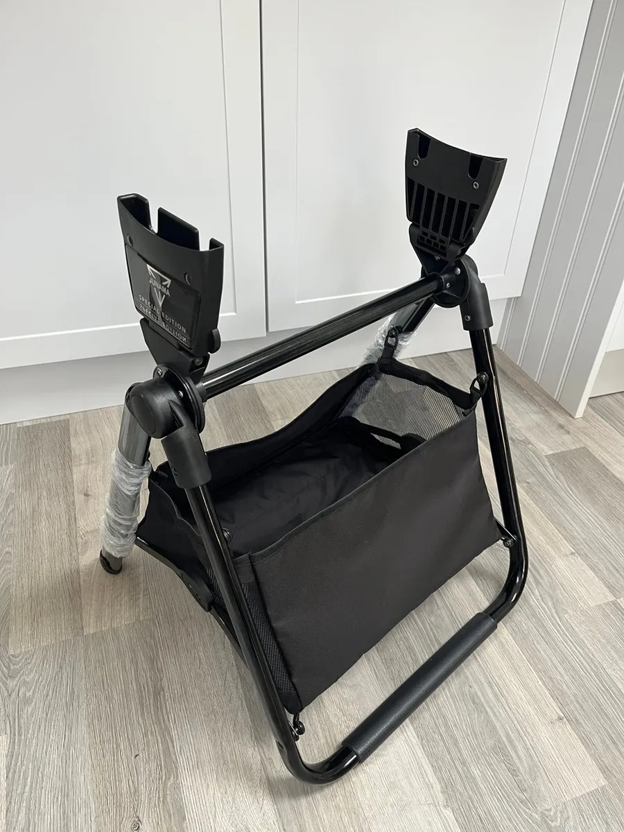 Junama Carrycot Stand — Junama lüks körpə kalyaskası, şəkil 1/13